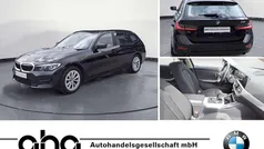 Schwarz Gebraucht 2022 BMW 318 Sport Line Kombi | 23.860 € (Superpreis)