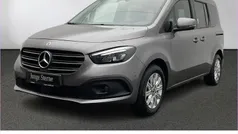 Grau Neu 2025 Mercedes 180 Progressive Limousine | 33.450 € (Fairer Preis)