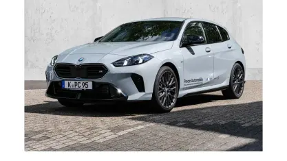 Gebraucht BMW M135 M Sport 300 PS (220 kW) 2026 Grau Kleinwagen