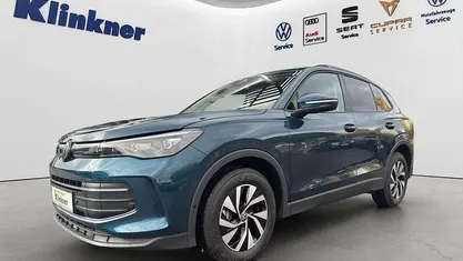 Grenadillschwarz metallic Neu 2025 VW Tiguan Advance SUV | 43.490 € (Fairer Preis)