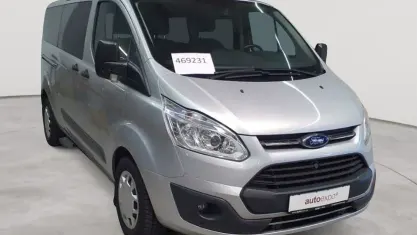 Gebraucht Ford Transit Custom Trend 131 PS (96 kW) 2018 Polarsilber metallic Van / Kleinbus