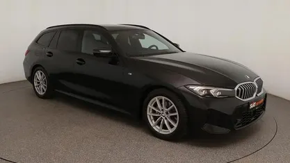 Gebraucht BMW 320 M Sport 184 PS (135 kW) 2025 Schwarz Kombi