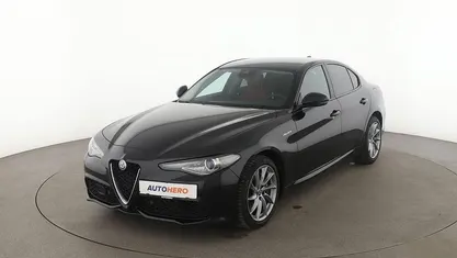 Schwarz Gebraucht 2018 Alfa Romeo Giulia Veloce Limousine | 25.560 € (Fairer Preis)