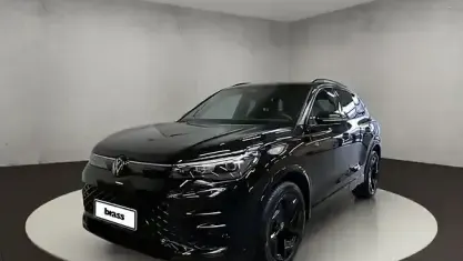 Neu VW Tiguan 150 PS (110 kW) 2026 Grenadillschwarz metallic SUV