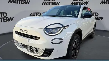 Neu Fiat 600 Business 110 PS (80 kW) 2025 Weiß SUV