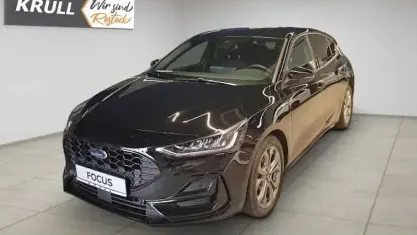 Neu Ford Focus ST-Line X 125 PS (91 kW) 2025 Schwarz Limousine