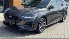 Magneticgrau (metallic) Gebraucht 2023 Ford Focus ST-Line Kombi | 24.950 € (Fairer Preis)