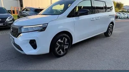 Neu Nissan Townstar Tekna 96 PS (70 kW) 2025 Weiß Van