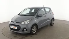 Grau Gebraucht 2015 Hyundai i10 Edition Kleinwagen | 7.580 € (Fairer Preis)