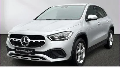 Gebraucht Mercedes GLA180 Advanced 116 PS (85 kW) 2020 Iridiumsilber SUV
