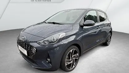 Gebraucht Hyundai i10 Edition 30+ 67 PS (49 kW) 2021 Grau Kleinwagen
