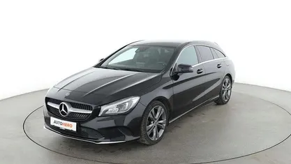Gebraucht Mercedes CLA200 Shooting Brake Urban 156 PS (114 kW) 2018 Schwarz Kombi