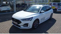 Weiß Gebraucht 2023 Ford Focus ST-Line Kombi | 22.978 € (Fairer Preis)