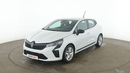 Używany Renault Clio V Evolution 2025 Biały Hatchback