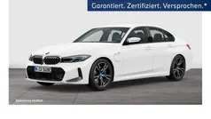 Weiß Gebraucht 2024 BMW 330e M Sport Limousine | 44.800 € (Fairer Preis)