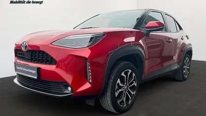 Rot Gebraucht 2022 Toyota Yaris Cross SUV | 20.780 € (Guter Preis)