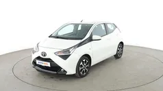 Weiß Gebraucht 2019 Toyota Aygo X-play Kleinwagen | 10.190 € (Fairer Preis)