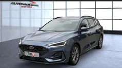 Chromablau (blau) Gebraucht 2023 Ford Focus ST-Line Kombi | 26.400 € (Fairer Preis)