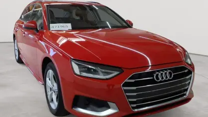 Gebraucht Audi A4 Advanced 150 PS (110 kW) 2021 Tangorot metallic Kombi