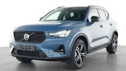 Blau Gebraucht 2025 Volvo XC40 Plus SUV | 39.440 € (Fairer Preis)