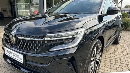 Gebraucht Renault Austral Iconic 200 PS (147 kW) 2023 Blackpearlschwarz (schwarz) (schwarz) SUV