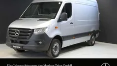 Silber Gebraucht 2023 Mercedes Sprinter Van | 40.174 € (Fairer Preis)