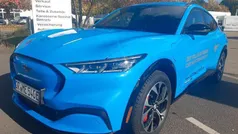 Grabber blue metallic Gebraucht 2022 Ford Mustang Mach-E Extended Range SUV | 43.850 € (Fairer Preis)