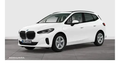 Neu BMW 225 Sport Line 136 PS (100 kW) 2026 Weiß Van / Kleinbus