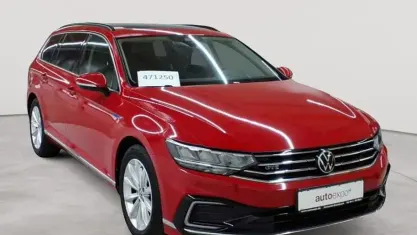 Gebraucht VW Passat GTE 156 PS (114 kW) 2022 Tornadorot Kombi