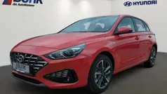 Engine red Gebraucht 2024 Hyundai i30 Trend Limousine | 23.990 € (Fairer Preis)