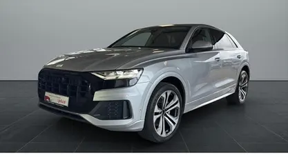 Gebraucht Audi Q8 Ambiente 286 PS (210 kW) 2022 Silbern SUV