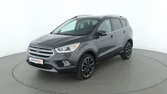 Grau Gebraucht 2017 Ford Kuga Titanium SUV | 17.910 € (Fairer Preis)