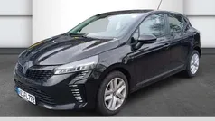 Gebraucht 2024 Renault Clio V Evolution Limousine | 19.995 € (Fairer Preis)