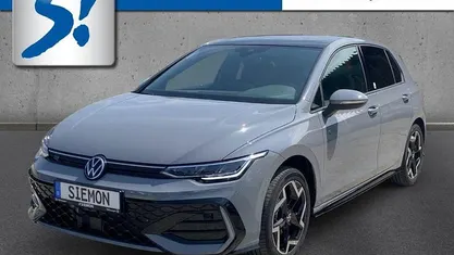 Gebraucht VW Golf VIII R-line 150 PS (110 kW) 2026 Limousine