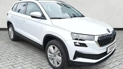 Neu Skoda Karoq Selection 150 PS (110 kW) 2026 Moonweiß metallic SUV