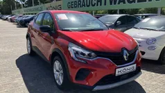 Rot Gebraucht 2023 Renault Captur Evolution SUV | 23.499 € (Fairer Preis)
