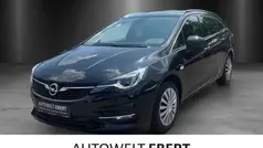 Schwarz (onyx schwarz) Gebraucht 2022 Opel Astra Elegance Kombi | 14.791 € (Superpreis)