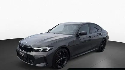 Dravitgrau (grau) Gebraucht 2024 BMW 330 Shadowline Limousine | 44.350 € (Fairer Preis)