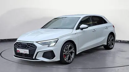 Gebraucht Audi A3 S-Line 245 PS (180 kW) 2022 Weiß Limousine