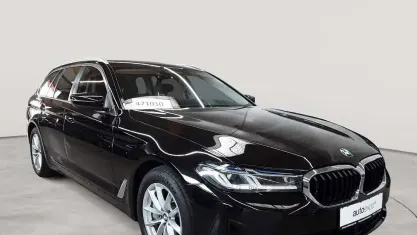 Gebraucht BMW 530 Sport Line 286 PS (210 kW) 2024 Schwarz uni Kombi