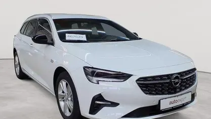 Gebraucht Opel Insignia Elegance 174 PS (127 kW) 2023 Jade weiß Kombi