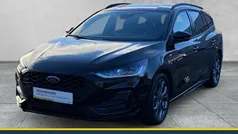 Obsidianschwarz Gebraucht 2024 Ford Focus ST-Line Kombi | 22.890 € (Guter Preis)