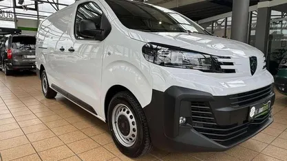 Gebraucht 2025 Peugeot Expert Van | 28.800 € (Guter Preis)