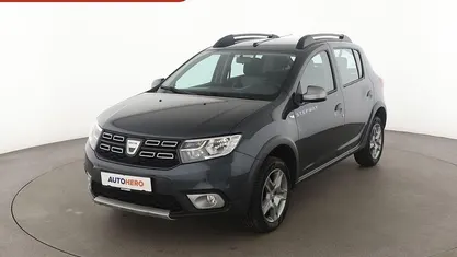 Grau Gebraucht 2018 Dacia Sandero Essentiel Kleinwagen | 8.140 € (Fairer Preis)