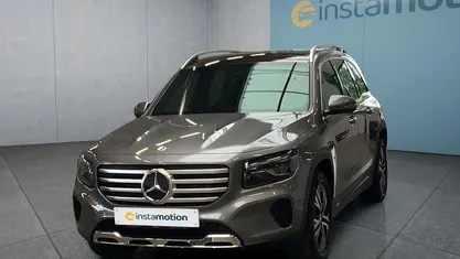 Grau Gebraucht 2025 Mercedes GLB220 SUV | 48.949 € (Fairer Preis)