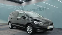 Schwarz Gebraucht 2024 VW Touran Highline Van / Kleinbus | 36.249 € (Fairer Preis)