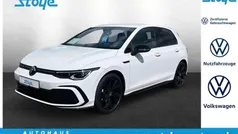 Weiß Gebraucht 2022 VW Golf VIII R-line Limousine | 24.689 € (Fairer Preis)