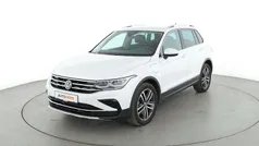 Weiß Gebraucht 2022 VW Tiguan Elegance SUV | 31.990 € (Fairer Preis)