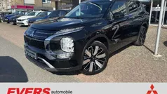 Kristallschwarz Neu 2025 Mitsubishi Outlander P-HEV Intro Edition Limousine | 52.950 € (Fairer Preis)