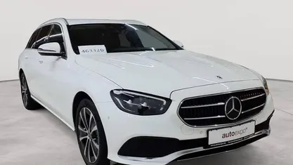 Gebraucht Mercedes E300 211 PS (155 kW) 2022 Kombi